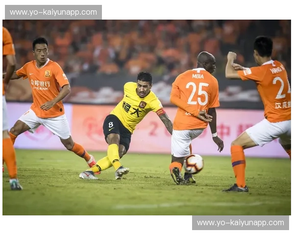 江湖再会：卓尔与恒大的巅峰博弈，不只是胜负，更是时代的缩影